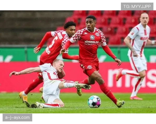 德甲豪门主帅祭出关键战术调整，全队士气高涨成争冠焦点