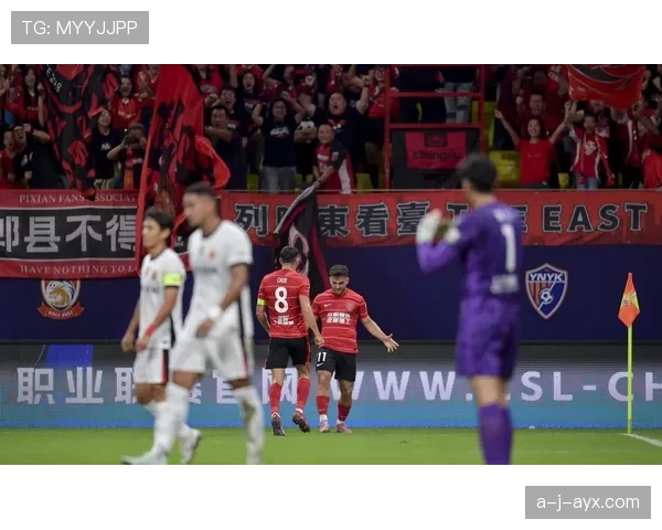 中超争冠格局生变：黑马强势搅局，夺冠悬念持续升温